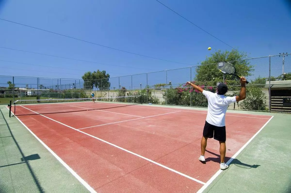 BEACH CLUB DOGONAY  TENNIS (Copy).jpg